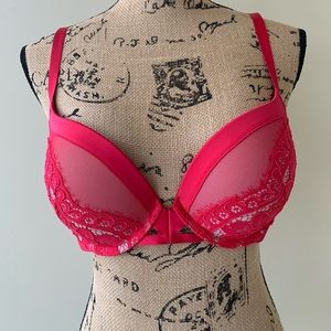 Victoria’s Secret bra